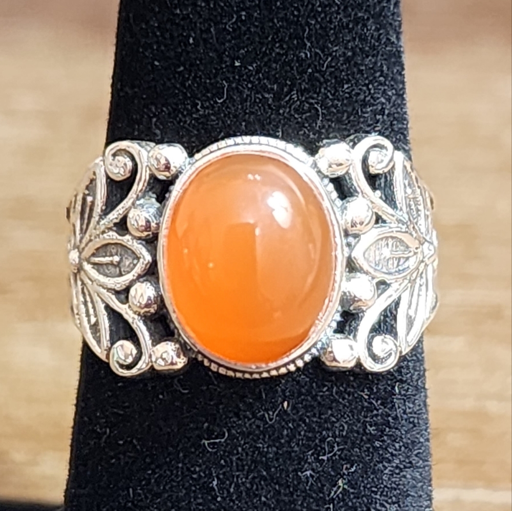 Carnelian and Sterling Silver Ring with Leaf Motif